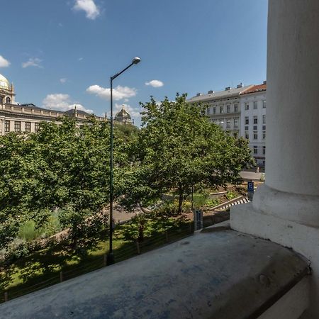 Centrally Located 3Bd Home Near National Museum Praga Exterior foto